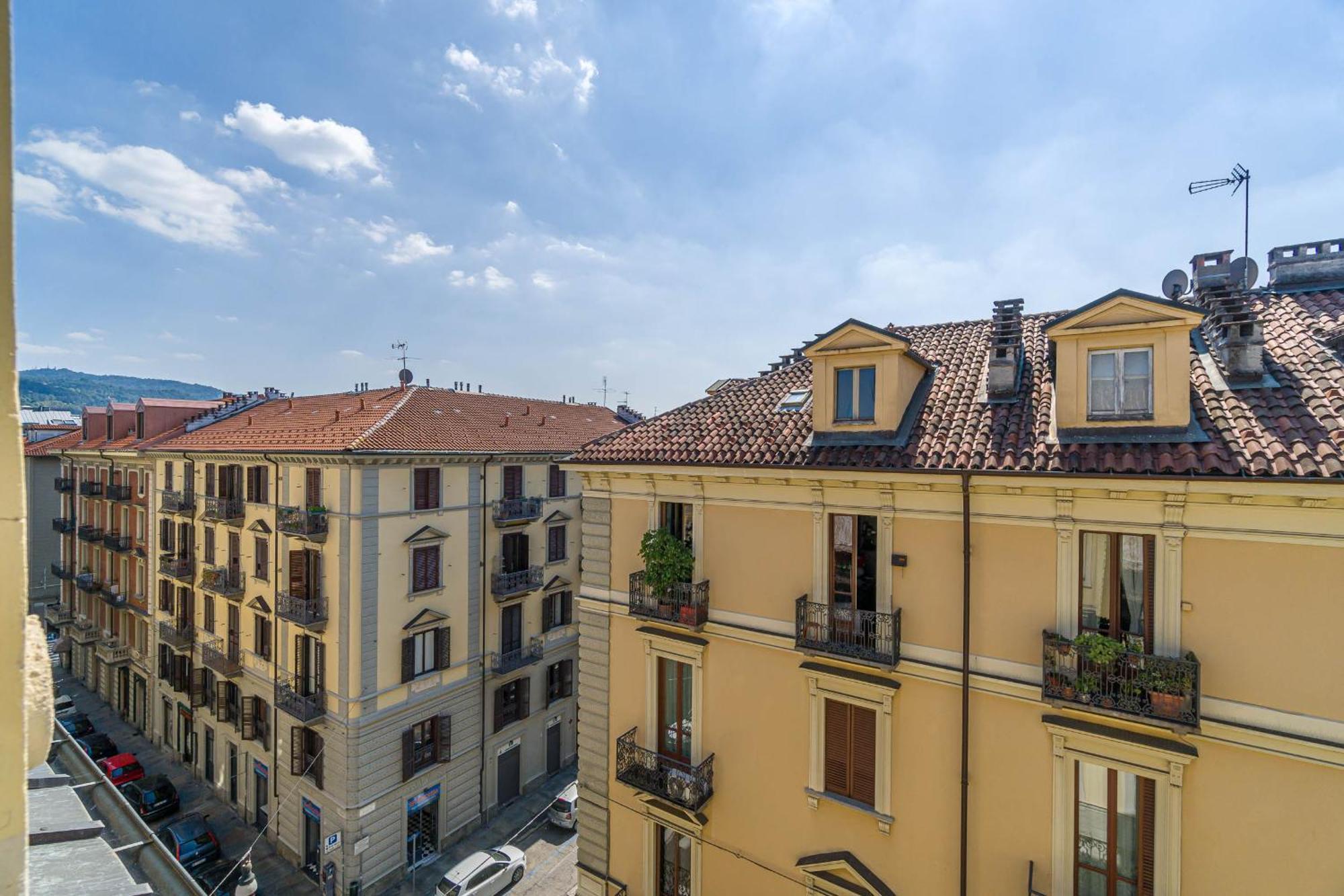Casa Valeggio Attic Apt Few Steps From Porta Nuova Apartment Torino Exterior foto