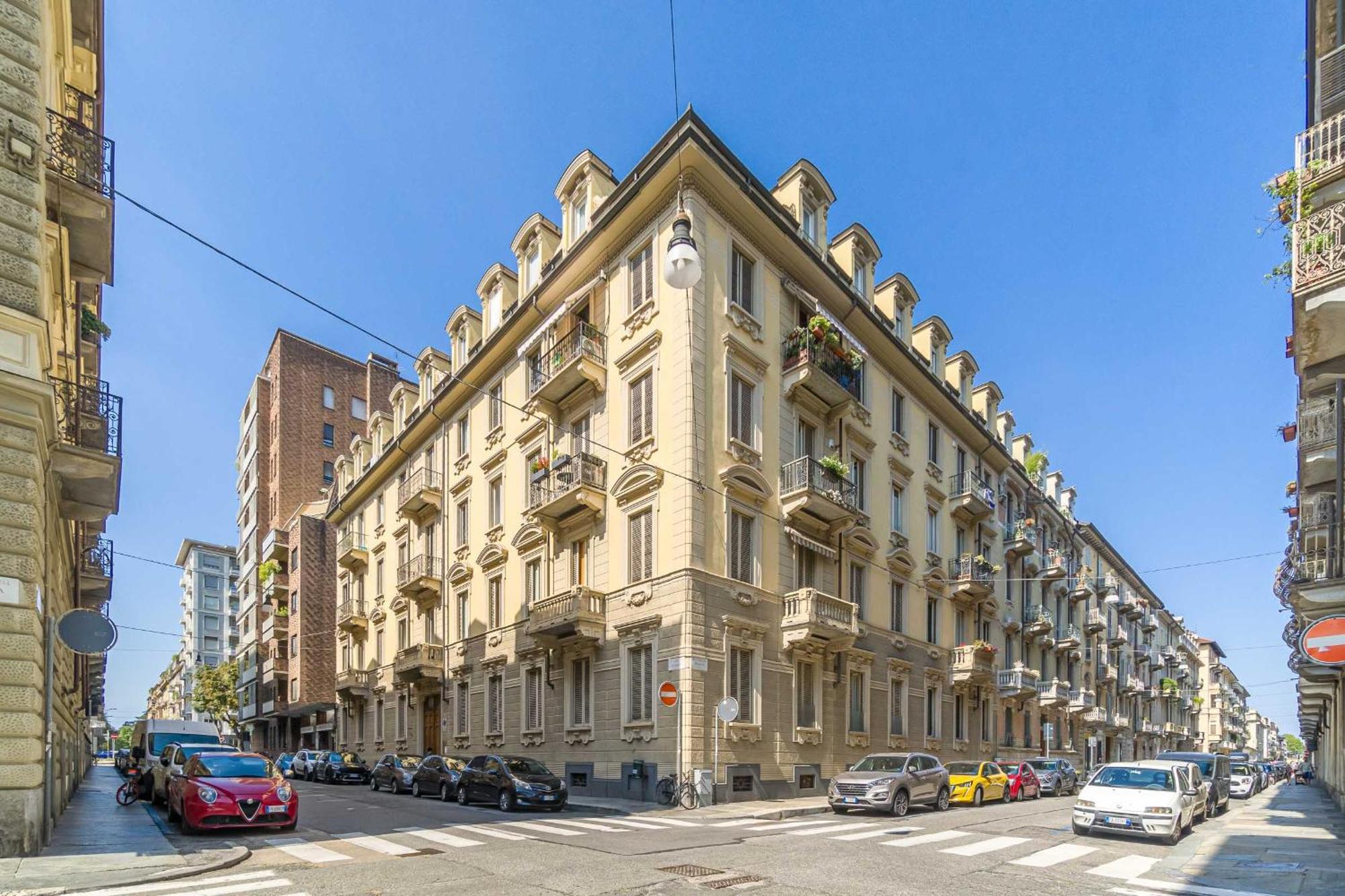 Casa Valeggio Attic Apt Few Steps From Porta Nuova Apartment Torino Exterior foto